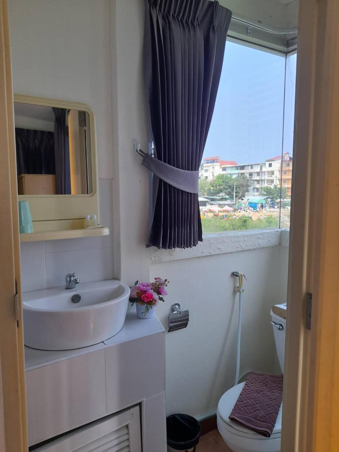 White House By Sorot ตึกขาวโดยโสรฬ Apartman Csomtien-part Kültér fotó